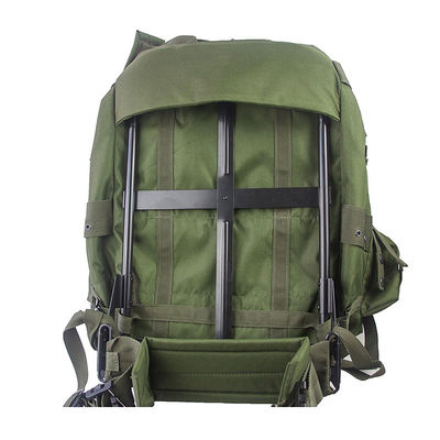 アルミフレームと鉄フレームと大きな容量を持つ防水登山バックパック