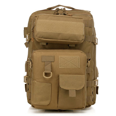 キャンプや屋外活動用の軽量40L防水バックパック