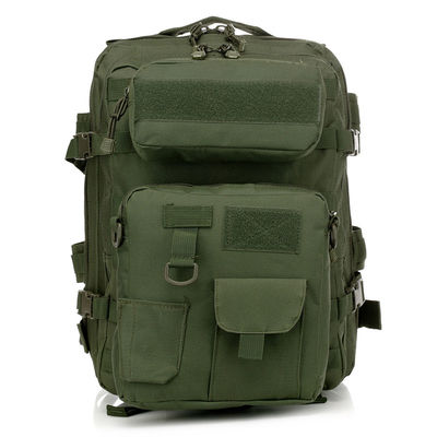 キャンプや屋外活動用の軽量40L防水バックパック