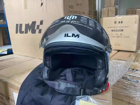 LED付き/無用で運転するためのABSホワイトバイクヘルメット